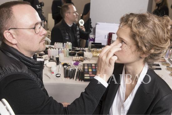 迪奧星星眼妝容怎么化？迪奧星星眼妝容畫法