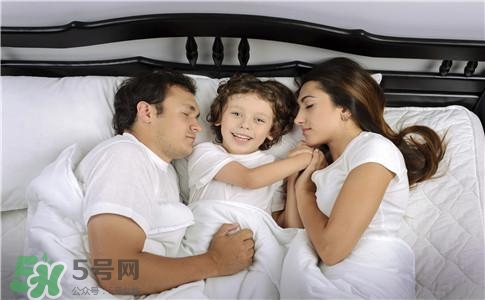 愛愛被孩子撞見怎么辦？愛愛被看到了怎么辦