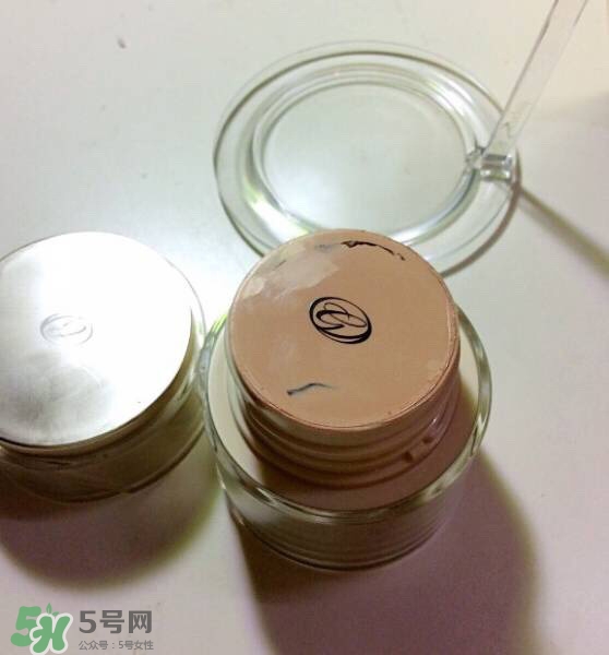 ysl羽毛粉底液和impress粉霜哪個好?有什么區(qū)別? ysl羽毛粉底液和impress粉霜哪個好?有什么區(qū)別?