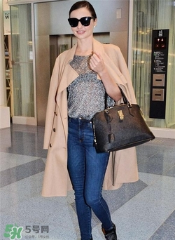 風(fēng)衣適合什么季節(jié)穿？風(fēng)衣適合什么溫度穿？