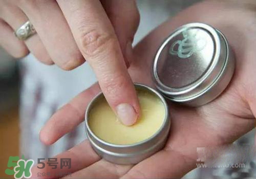 清涼油能消腫嗎？清涼油怎么消腫？