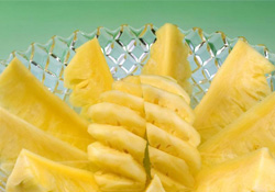 口腔潰瘍能吃菠蘿嗎？吃菠蘿會(huì)導(dǎo)致口腔潰瘍嗎？