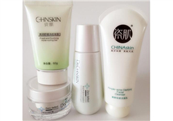 有人用過瓷肌嗎？瓷肌的護(hù)膚品怎么樣？