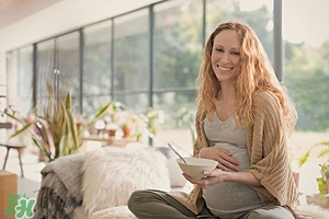 孕婦需要補(bǔ)充哪些營(yíng)養(yǎng) 孕婦應(yīng)該補(bǔ)充哪些維生素 孕婦需要補(bǔ)充哪些營(yíng)養(yǎng) 孕婦應(yīng)該補(bǔ)充哪些維生素