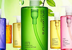 植村秀和植美村是一個牌子嗎？植村秀和植美村區(qū)別