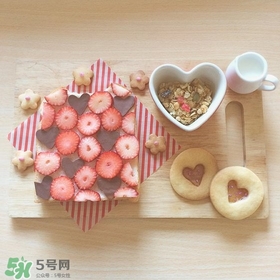 彩繪玻璃餅干怎么做？彩繪玻璃餅干做法