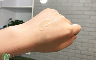 歐萊雅玻尿酸嘭嘭水怎么用?歐萊雅玻尿酸導(dǎo)入膨潤精華用法 歐萊雅玻尿酸嘭嘭水怎么用?歐萊雅玻尿酸導(dǎo)入膨潤精華用法