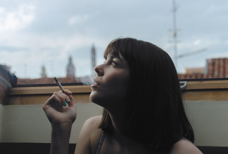 乳暈有小疙瘩是怎么回事？乳暈什么顏色正常