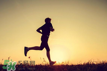 每天慢跑半小時(shí)能減肥嗎？每天慢跑多少合適？