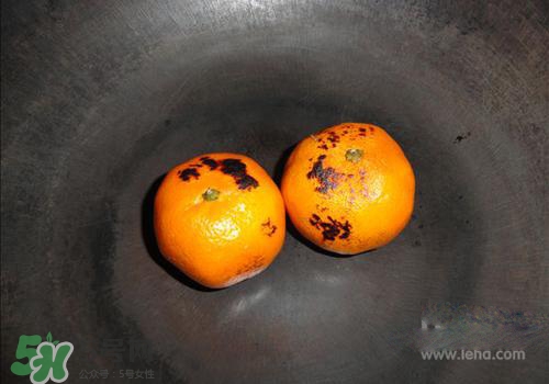 烤橘子怎么烤？烤橘子用什么火烤？