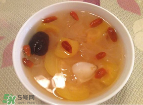 枇杷可以煮水喝嗎？枇杷煮水的功效與作用