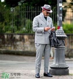 格子西裝怎么搭配？格子西服怎么搭配好看？