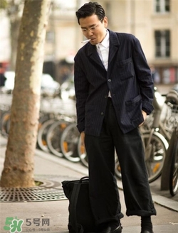 條紋西裝怎么搭配？條紋西服怎么搭配好看？
