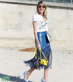 春天穿流蘇裙怎么搭配？春天流蘇裙怎么搭配好看？