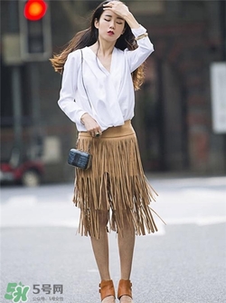 春天穿流蘇裙怎么搭配？春天流蘇裙怎么搭配好看？