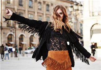 春天穿流蘇裙怎么搭配？春天流蘇裙怎么搭配好看？