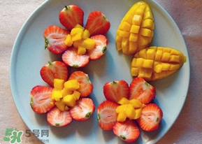 枇杷和草莓能一起吃嗎？枇杷能和草莓能一起吃嗎？