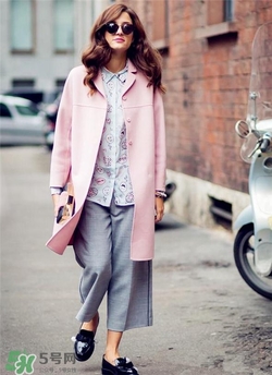 粉色衣服怎么搭配？粉色衣服怎么搭配好看？