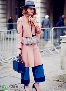 粉色衣服怎么搭配？粉色衣服怎么搭配好看？