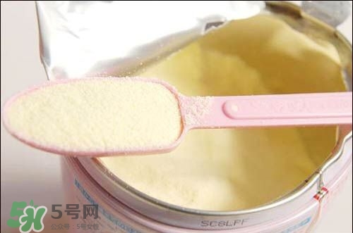 給寶寶怎么選奶粉 新生兒怎么選奶粉 給寶寶怎么選奶粉 新生兒怎么選奶粉