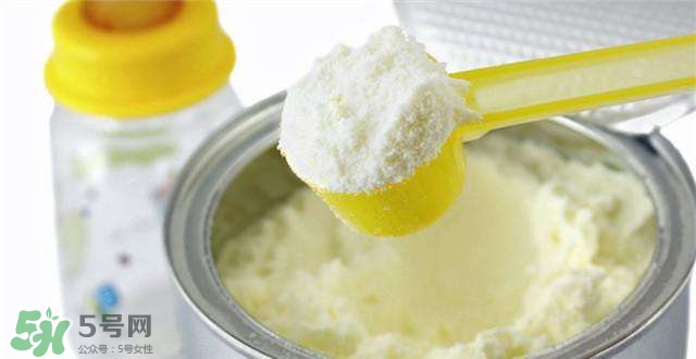 給寶寶怎么選奶粉 新生兒怎么選奶粉 給寶寶怎么選奶粉 新生兒怎么選奶粉