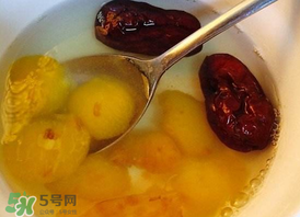 枇杷和棗能一起煮嗎？枇杷和紅棗能一起煮嗎？