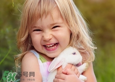 水痘結(jié)痂多久會脫落?水痘結(jié)痂多長時(shí)間脫落?