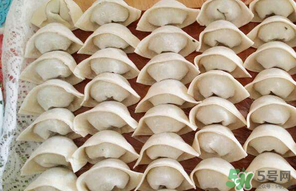 薺菜和白菜能一起吃嗎？薺菜白菜餃子餡的做法