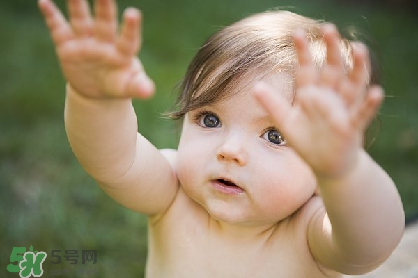 寶寶大便有粘液 寶寶大便有粘液怎么回事 寶寶大便有粘液 寶寶大便有粘液怎么回事