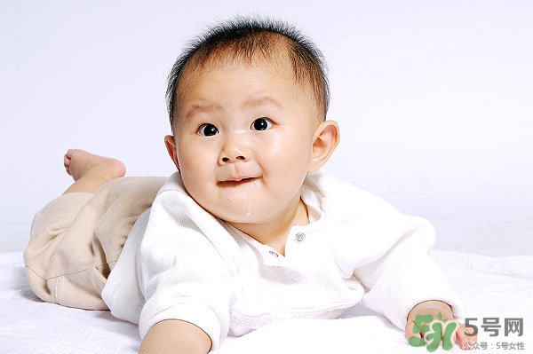 怎么照顧新生嬰兒 如何照顧好新生嬰兒 怎么照顧新生嬰兒 如何照顧好新生嬰兒