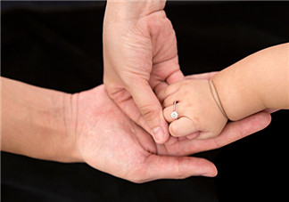 寶寶不會(huì)抓東西 怎么鍛煉寶寶的抓握能力