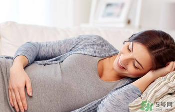 保胎無憂膠囊對胎兒有影響嗎？保胎無憂膠囊吃多久？