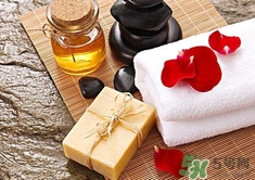 抹精油后可以敷面膜嗎?抹精油后能敷面膜嗎? 抹精油后可以敷面膜嗎?抹精油后能敷面膜嗎?