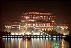 4月份去西安穿什么？四月份去西安穿什么衣服？