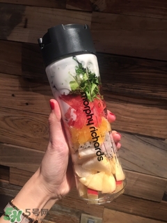 摩飛榨汁機和my juice哪個好？摩飛榨汁機和my juice對比