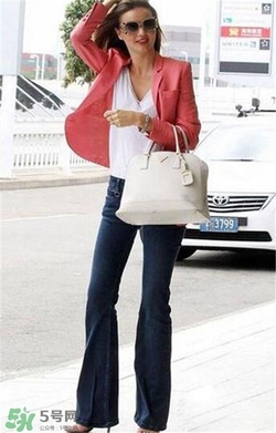 喇叭褲配什么上衣？喇叭褲搭配什么上衣好看？