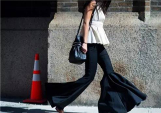 喇叭褲配什么鞋子？喇叭褲搭配什么鞋子好看？