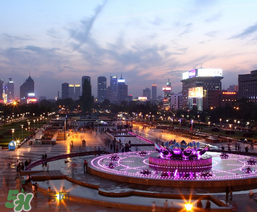 4月份去濟(jì)南穿什么？四月份去濟(jì)南穿什么衣服？