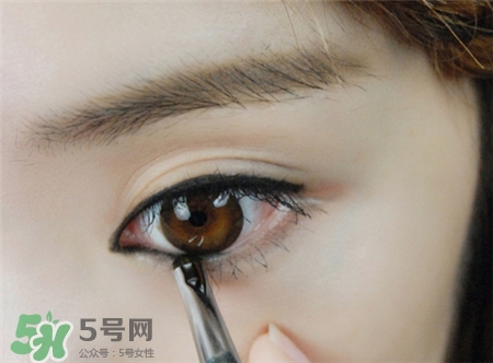 日落線是什么?日落線眼線怎么畫(huà)?