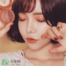 南瓜色眼影搭配 南瓜色眼影的畫法 南瓜色眼影搭配 南瓜色眼影的畫法