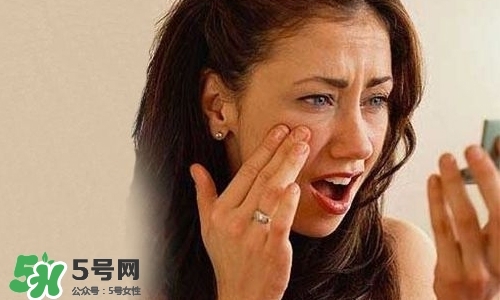 臉色發(fā)黑是什么原因？臉色發(fā)黑發(fā)暗怎么調(diào)理