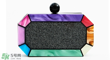 穿裙子配什么包好看 穿裙子怎么搭配包包 穿裙子配什么包好看 穿裙子怎么搭配包包