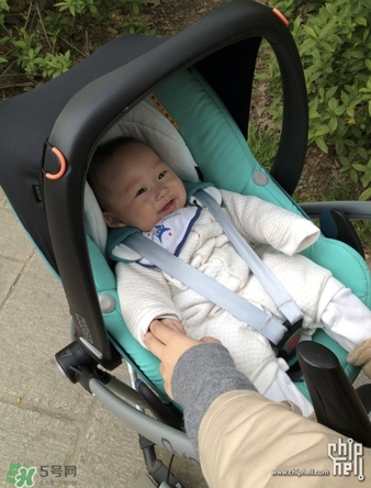 Maxi-cosi安全提籃好用嗎 Maxi-cosi安全提籃怎么樣 Maxi-cosi安全提籃好用嗎 Maxi-cosi安全提籃怎么樣