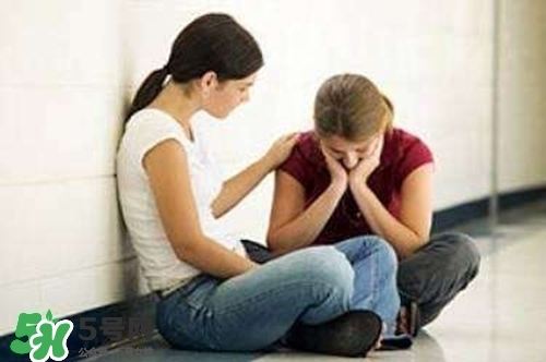 抑郁癥有哪些癥狀？哪些人易患抑郁癥？