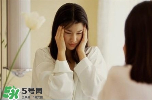 抑郁癥有哪些癥狀？哪些人易患抑郁癥？