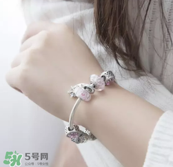 潘多拉2017新品桃花系列在哪里買？pandora桃花系列國內(nèi)有賣嗎？