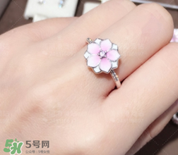 潘多拉2017新品桃花系列在哪里買？pandora桃花系列國內(nèi)有賣嗎？