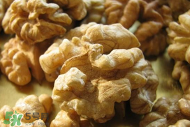 枇杷和核桃能一起吃嗎？枇杷和核桃一起吃好嗎？