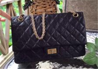 香奈兒255包尺寸怎么選？chanel255包尺寸對照表