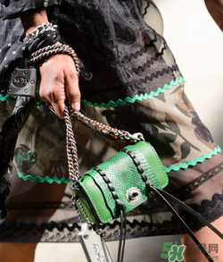 coach2017春夏走秀款包包 蔻馳2017春夏系列新品包包推薦 coach2017春夏走秀款包包 蔻馳2017春夏系列新品包包推薦